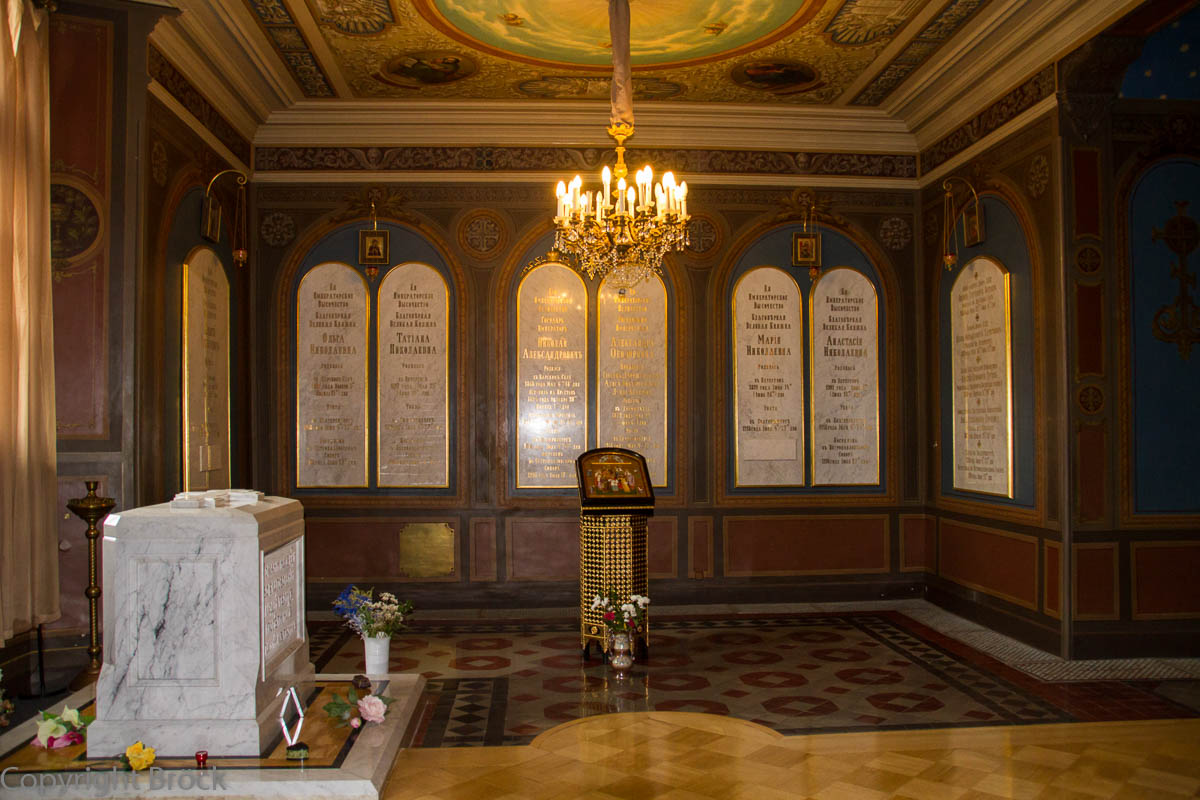 St. Petersburg Peter-Paul-Kathedrale Grabmal der ermordeten letzten Zarenfamilie