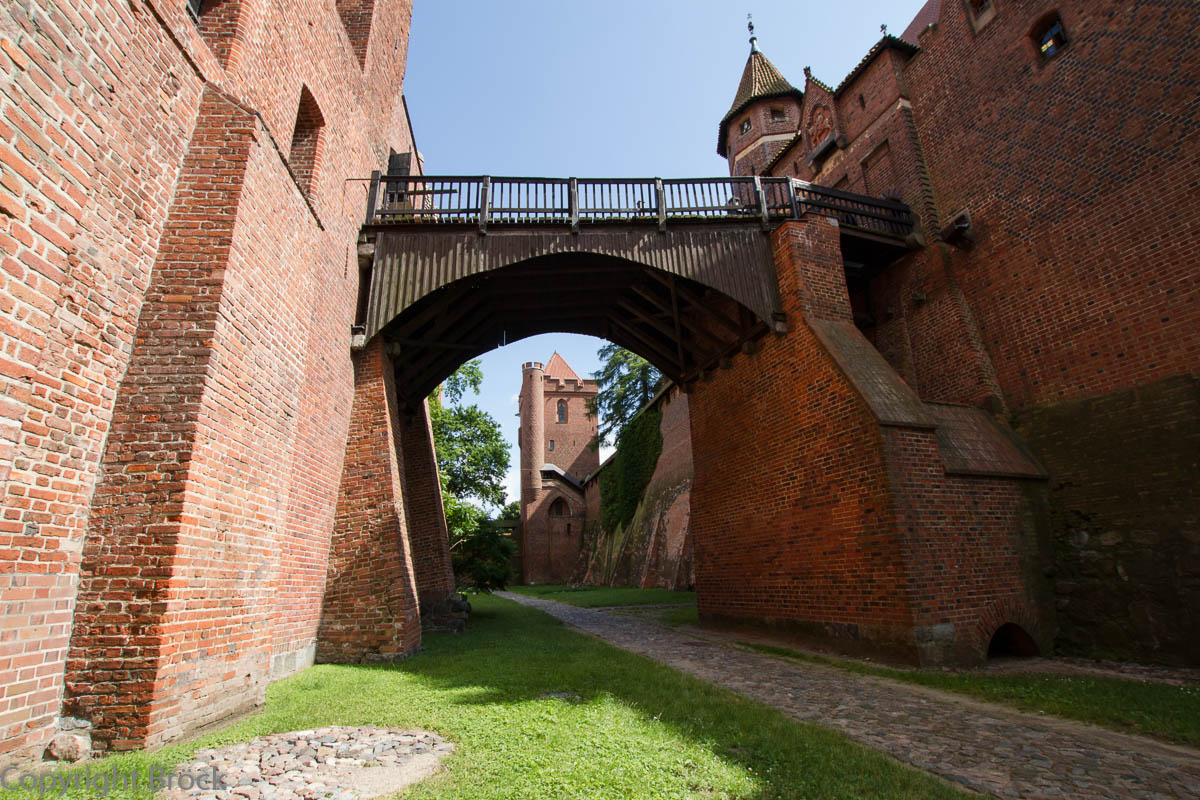 Malbork (Marienburg) Burggraben zwischen Hoch- und Mittelschloss
