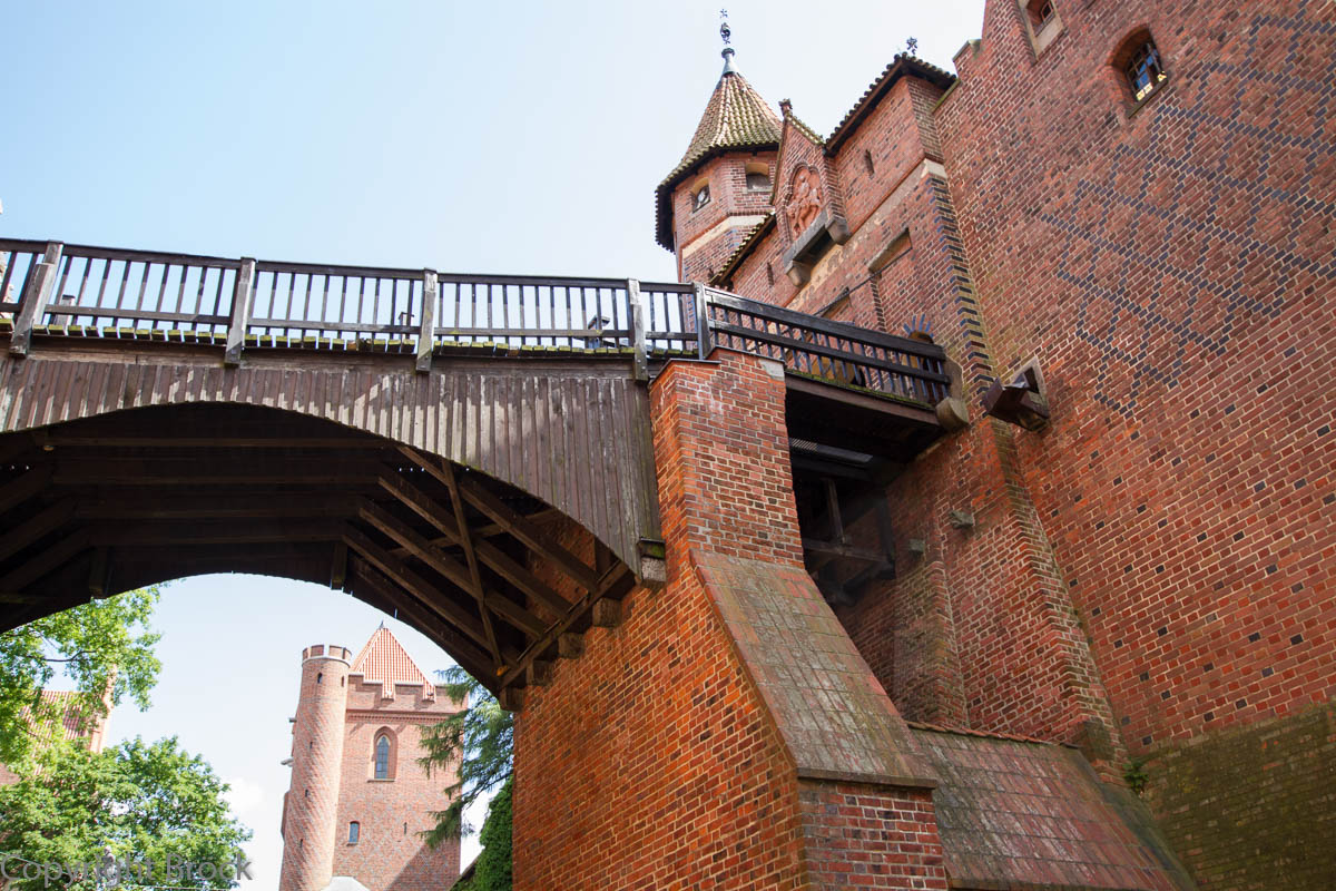Malbork (Marienburg) Burggraben zwischen Hoch- und Mittelschloss