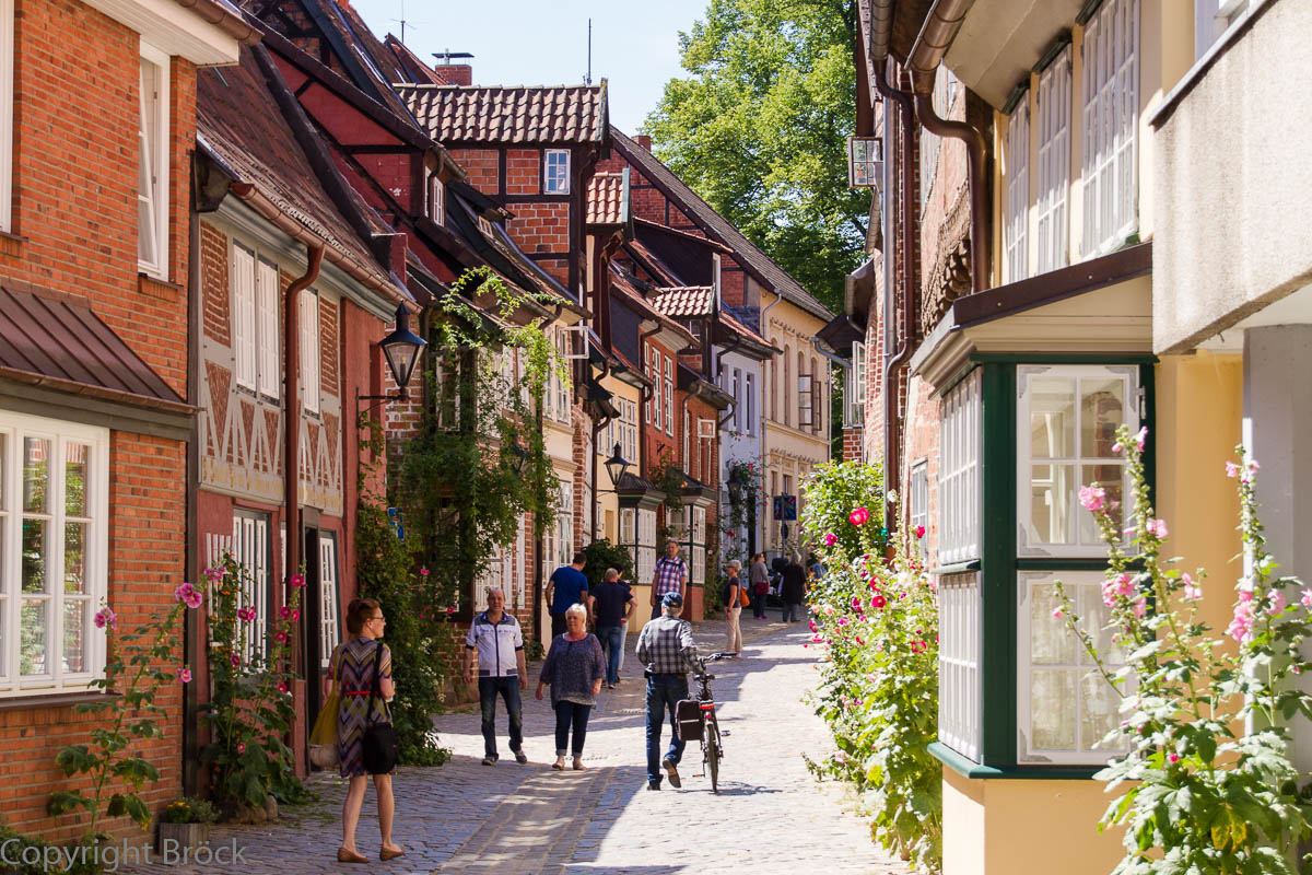 Auf dem Meere und drum herum