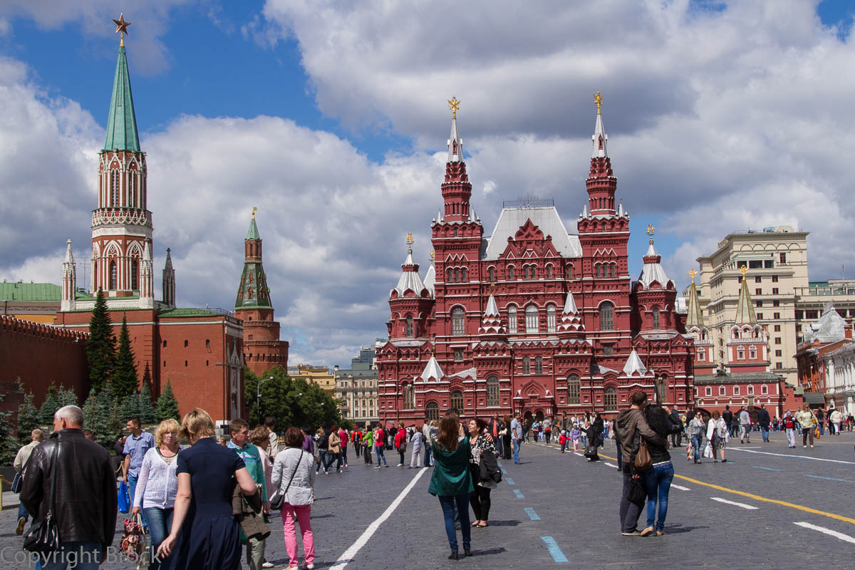 Arsenal-Eckturm, Hist. Museum, Nikolaus-Turm, Roter Platz