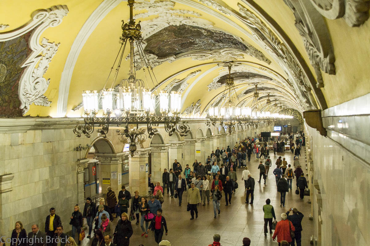 Metro, Kosomolskaya-Kolzewaja