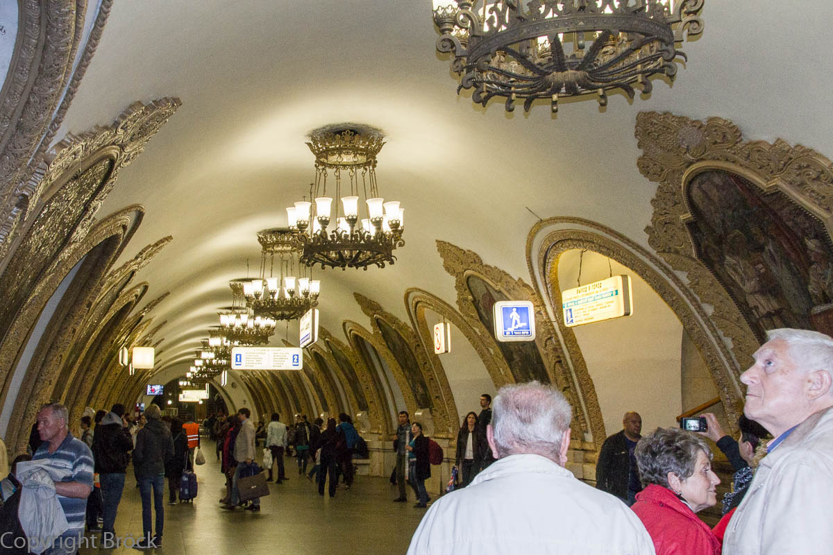 Metro, Kiewskaya-Kolzewaja