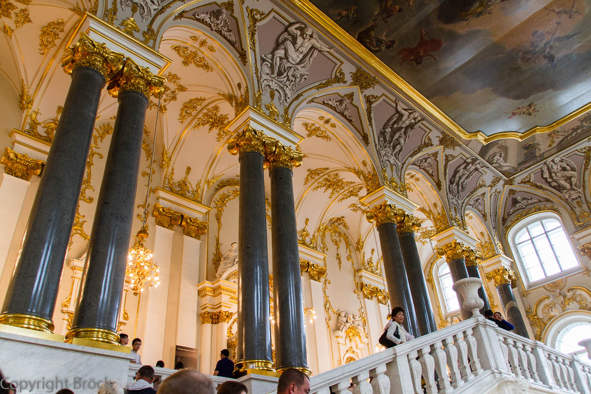 Eremitage; Winterpalast, Paradetreppe